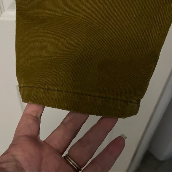 Athleta Frontier Corduroy Jeans Pants Sz 6 Old Gold Hidden Pocket - Picture 3 of 9